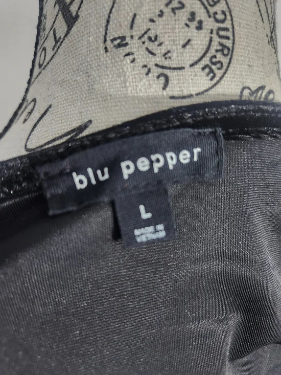 Blu Pepper Black Velvet Long-Sleeve Square Neck Top - Picture 7 of 8